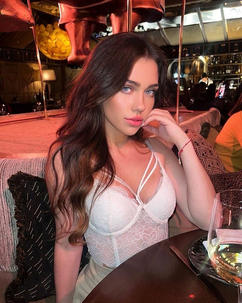 contactos para sexo con chicas y escorts españolas en ibiza